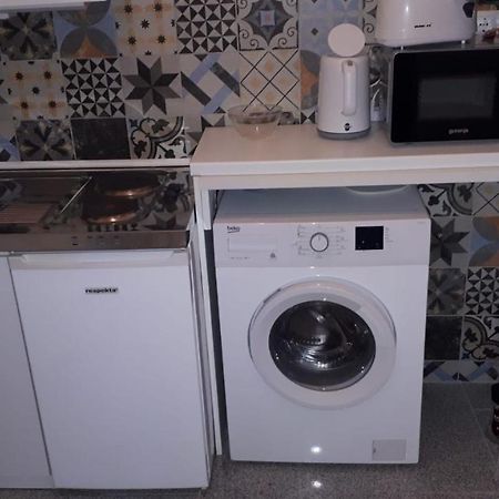 Appartamento Garibaldik Apartman Budapest Esterno foto