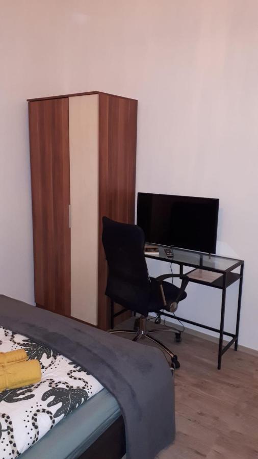 Appartamento Garibaldik Apartman Budapest Esterno foto