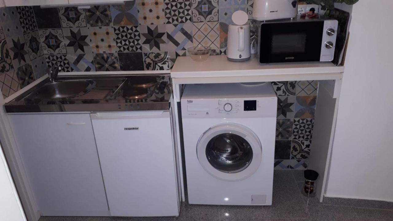 Appartamento Garibaldik Apartman Budapest Esterno foto
